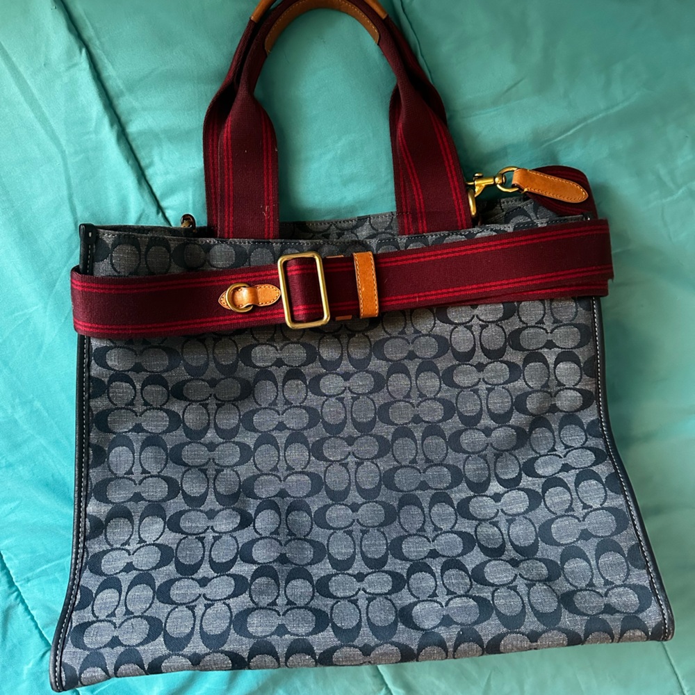 Coach shoulder bag or commuter bag, approx 16x14x8